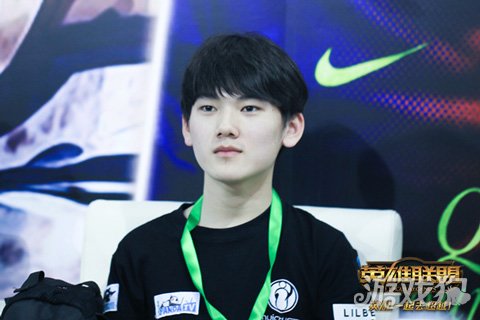 关于JackeyLove与80激战拜仁分钟，反败为胜胜负难料！，Doinb焦点对战上演精彩一战的信息